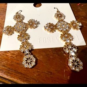 Gold Tone Crossed Earrings